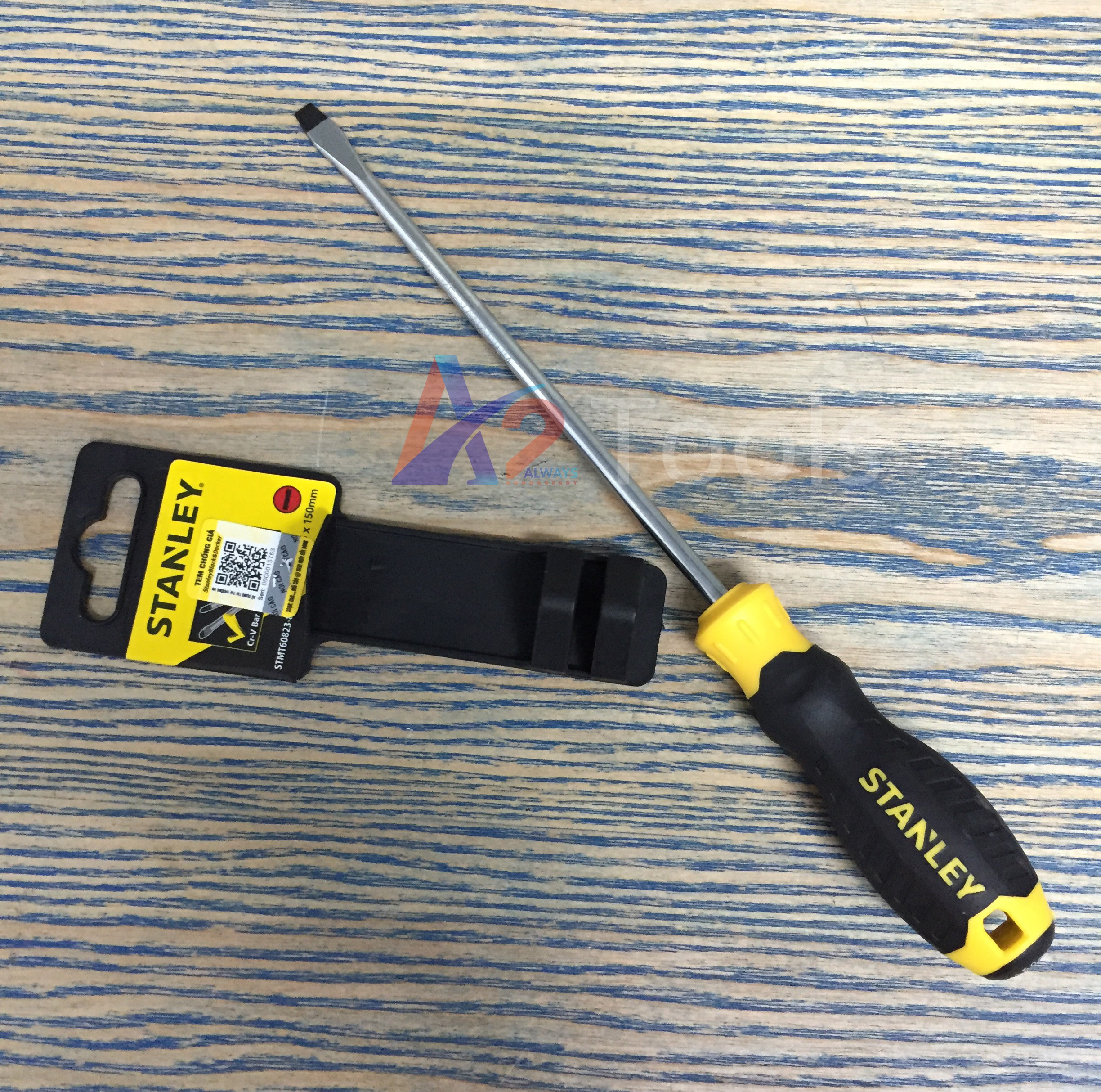 Tua vít dẹp 5x150mm stanley có từ stmt60823-8