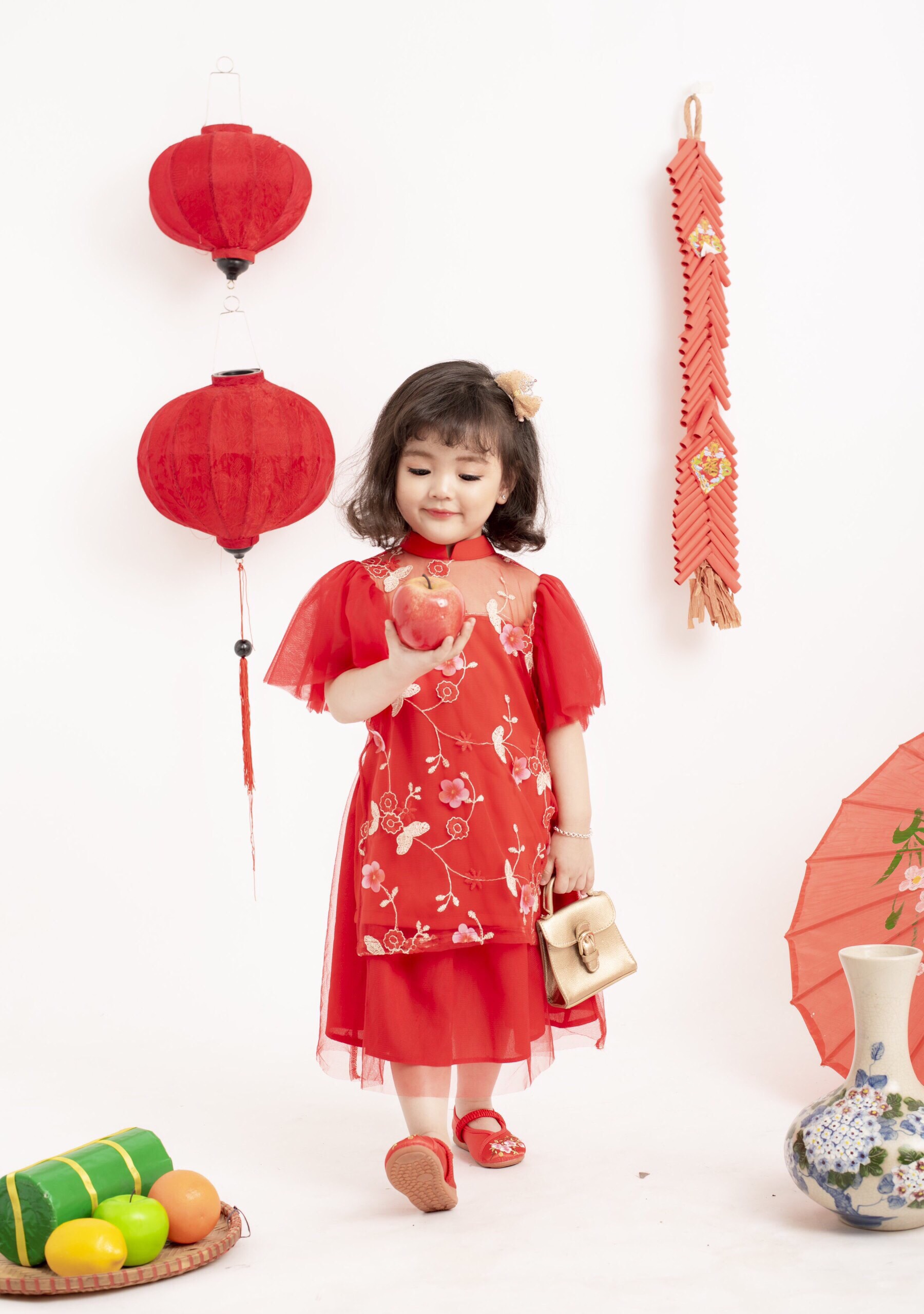 Set áo dài Tết đỏ cho bé gái cực xinh Sophia AD06