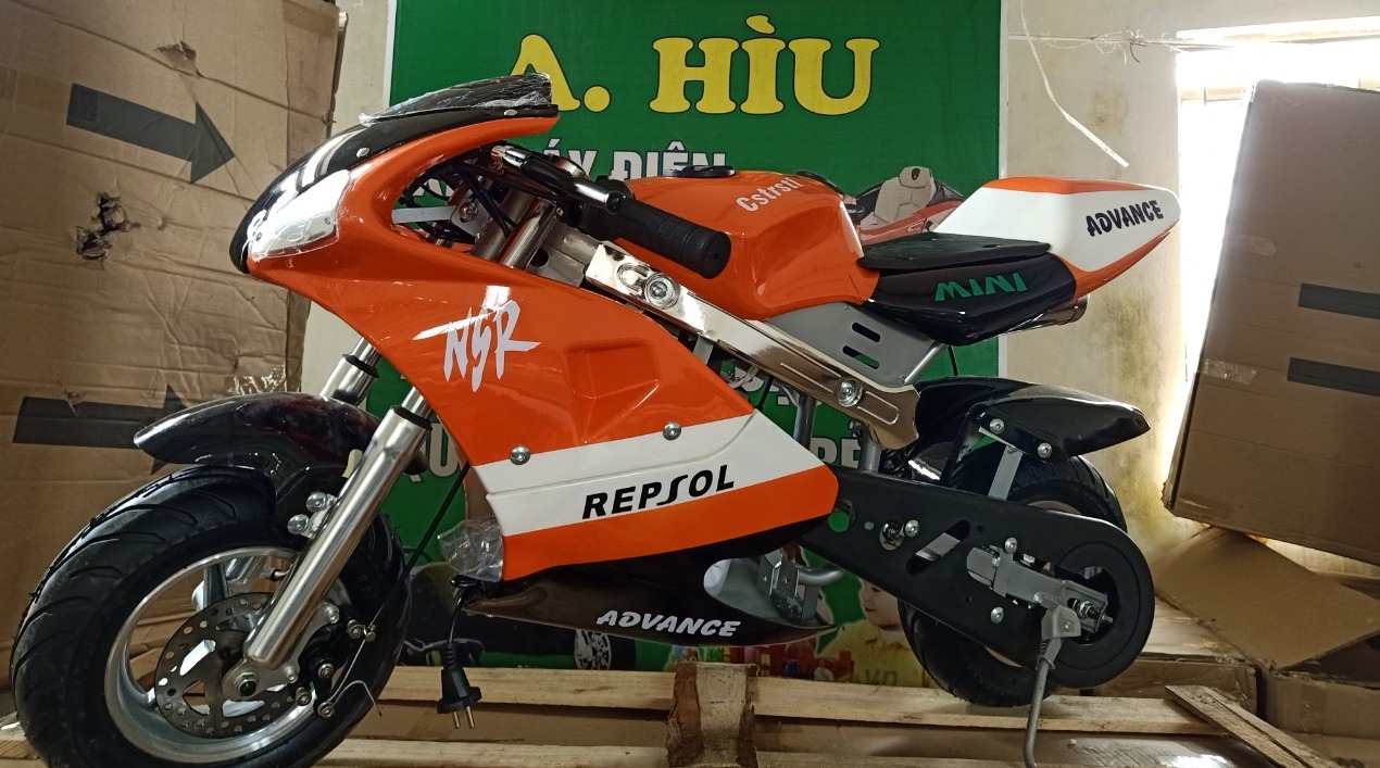 Xe moto mini 50cc PHIÊN BẢN FULL CÓ ĐÈN + PHUỘC + ĐỀ - xe ruồi - xe tam mao - mẫu xe mẫu mới 2 thì pô kiêu như xipo -tặng 1 chai nhớt