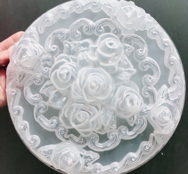 KHUÔN RAU CÂU HÌNH 9 HOA HỒNG 28 CM