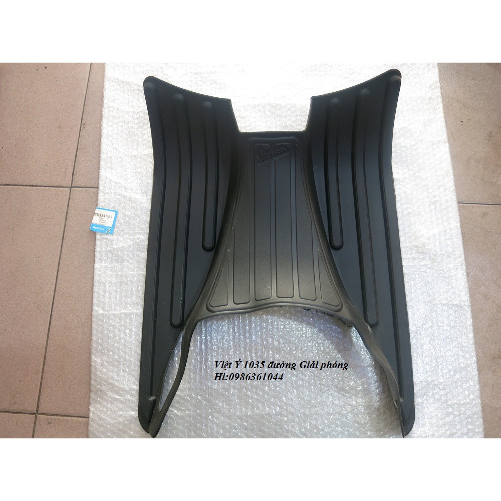 Lót sàn, thảm để chân vespa gt chính hãng