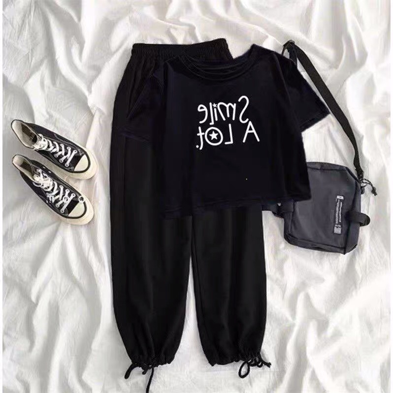 Set áo croptop in hình dễ thương kèm quần bom siêu xinh