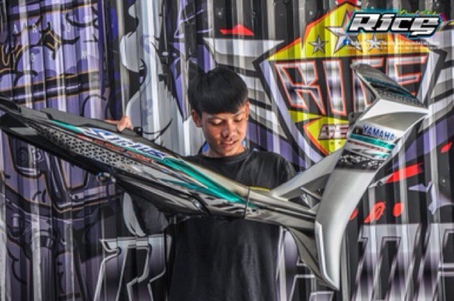 Tem sirius 110 xanh bạc đen crom