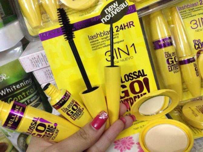 Set 3 Món Maccara Kẻ Mắt và Phấn Nền Siêu Mịn Maybelline
