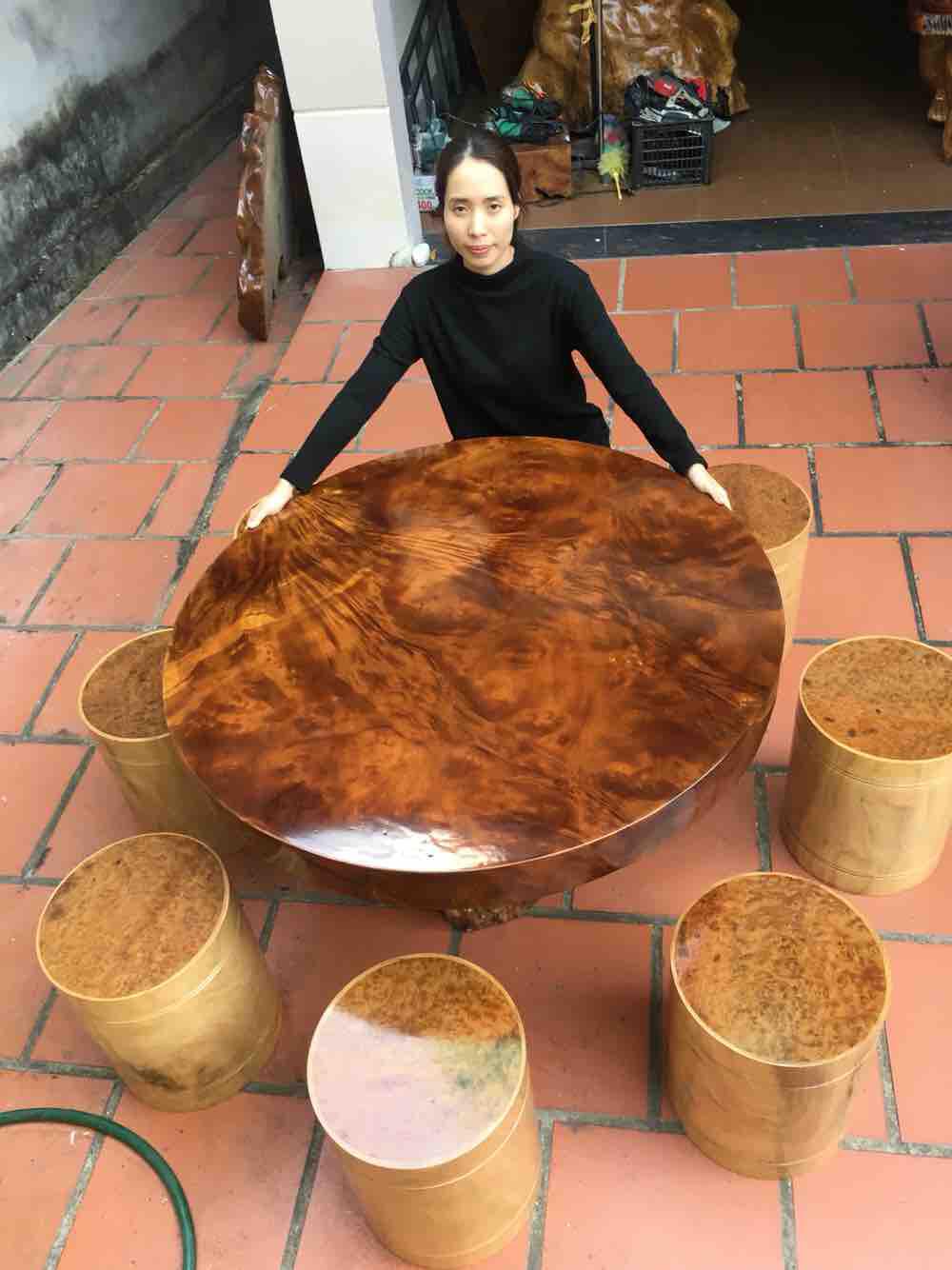 Bộ bàn nu xá xị - nguyên khối