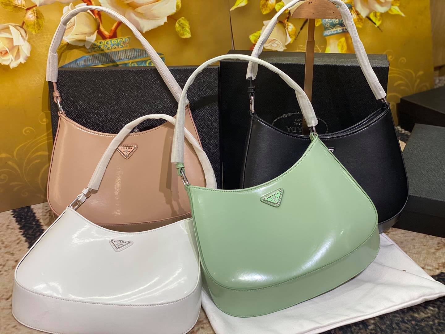 Túi xách nữ kẹp nách dáng bầu Phạm Băng Băng chất da lì bóng nhẹ khoá bạc fullbox hộp