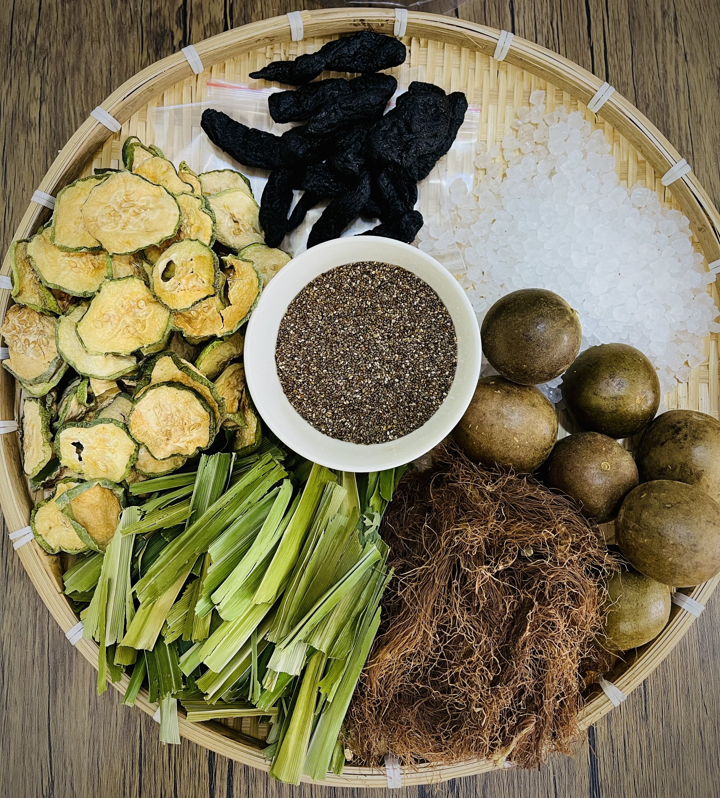 SET NƯỚC SÂM BÍ ĐAO HẠT CHIA 6 VỊ THANH NHIỆT MÁT GAN, THANH LỌC CƠ THỂ - NẤU ĐƯỢC 5-6 LÍT