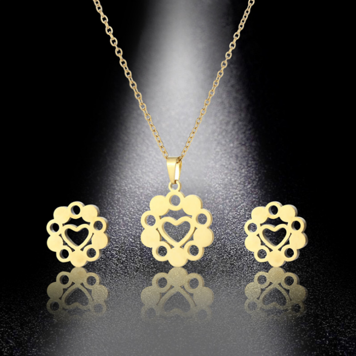 Bộ Trang Sức Mạ Vàng Titan Nữ Đẹp Giá Rẻ Trái Tim Lồng Vào Ngôi Sao Vòng Tròn - Đảm Bảo Không Đen, Không Rỉ Sét Vĩnh Viễn - V44-4
