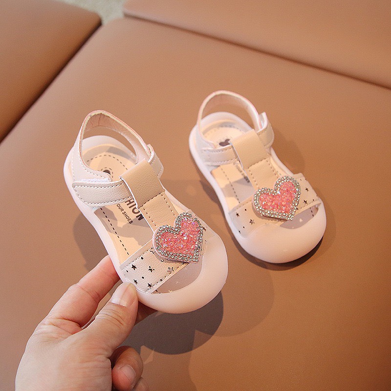 Giày sandal trái tim cho bé gái từ 1-3 tuổi, giày bệt tập đi xinh yêu cho bé gái