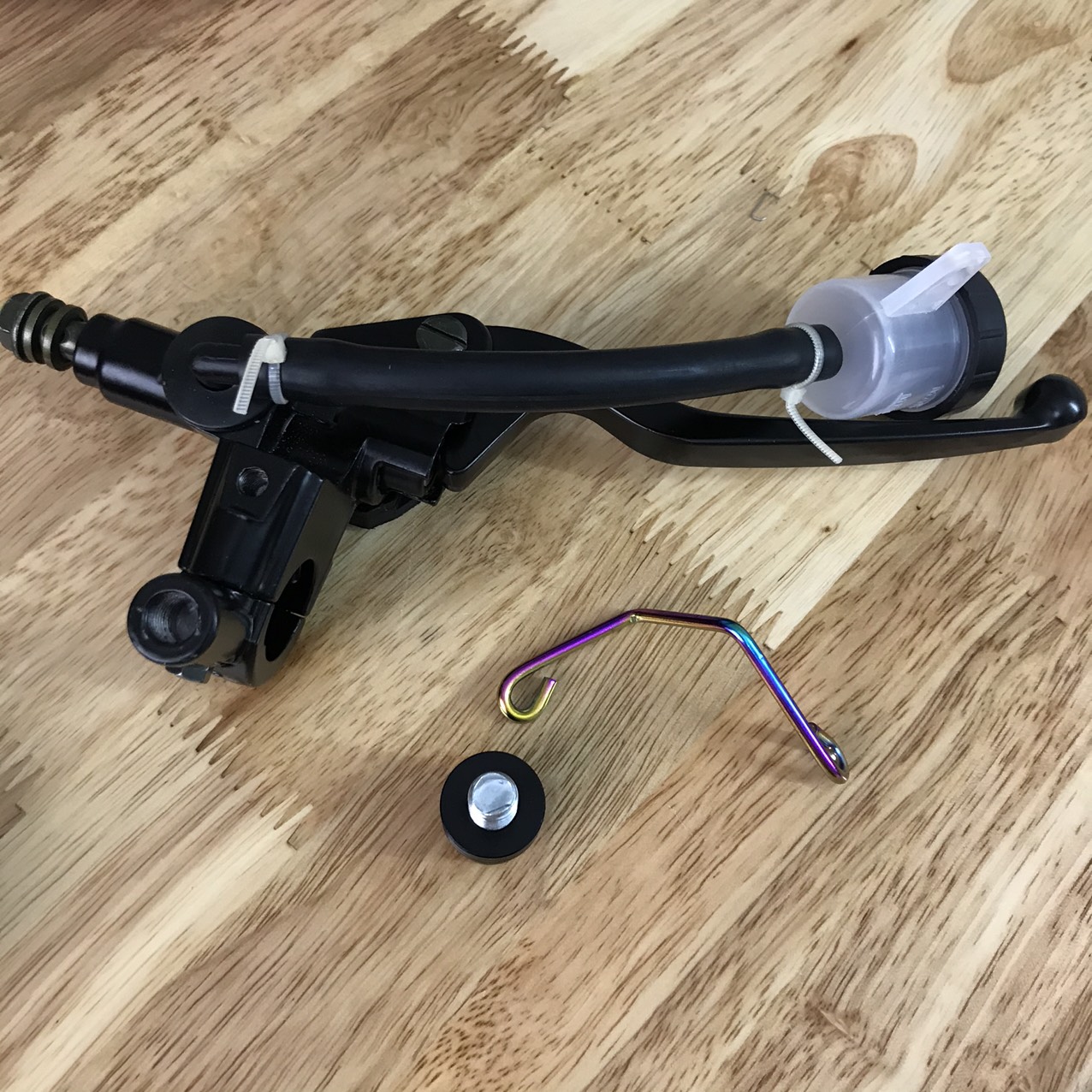 tay phanh đĩa bình dầu rời tặng pat titan,ốc kính Hàng thật như hình, không sai lệch, không chỉnh sửa Mỗi sản phẩm đều được lựa chọn kỹ lưỡng trong hàng trăm sản phẩm cùng loại trên thị trường