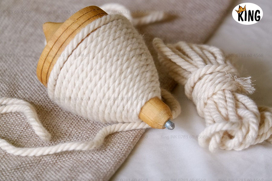 [Hỗ trợ ship] Con Quay Bằng Gỗ Kèm Dây ( ảnh thật, dễ quay)