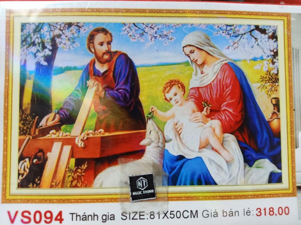 Tranh đính đá Gia đình Chúa VS094 kích thước 81x50cm
