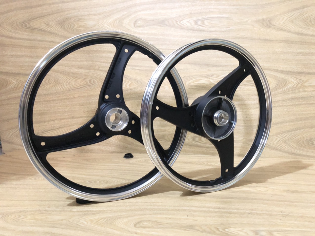 MÂM-VÀNH 3 NAN 1 ĐĨA GẮN SUZUKI VIVA,SMASH,REVO...