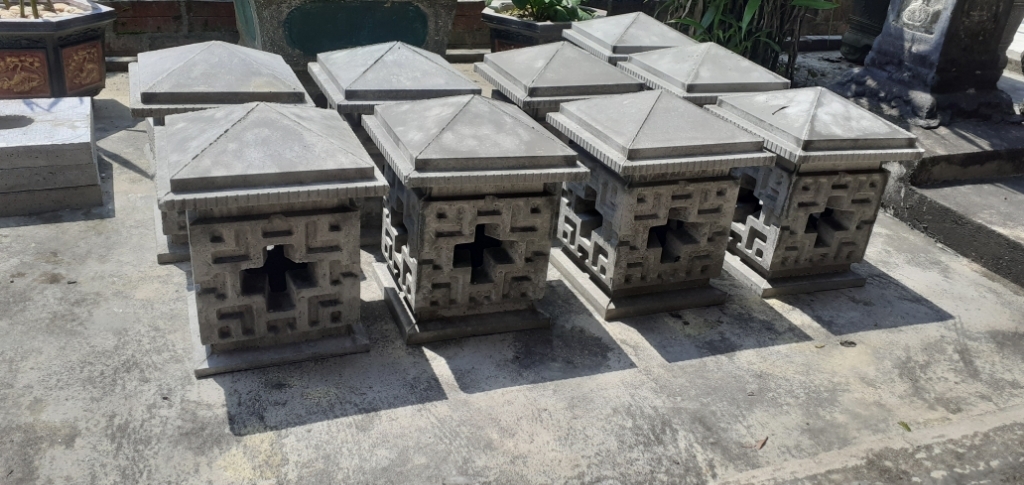 Khuôn đúc trụ đèn sân vườn dạng rỗng