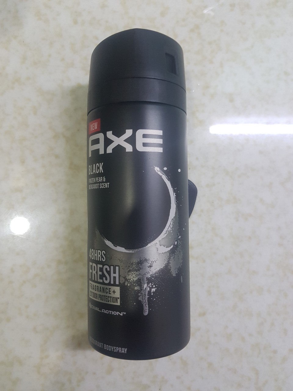 Xịt khử mùi toàn thân axe black 135ml