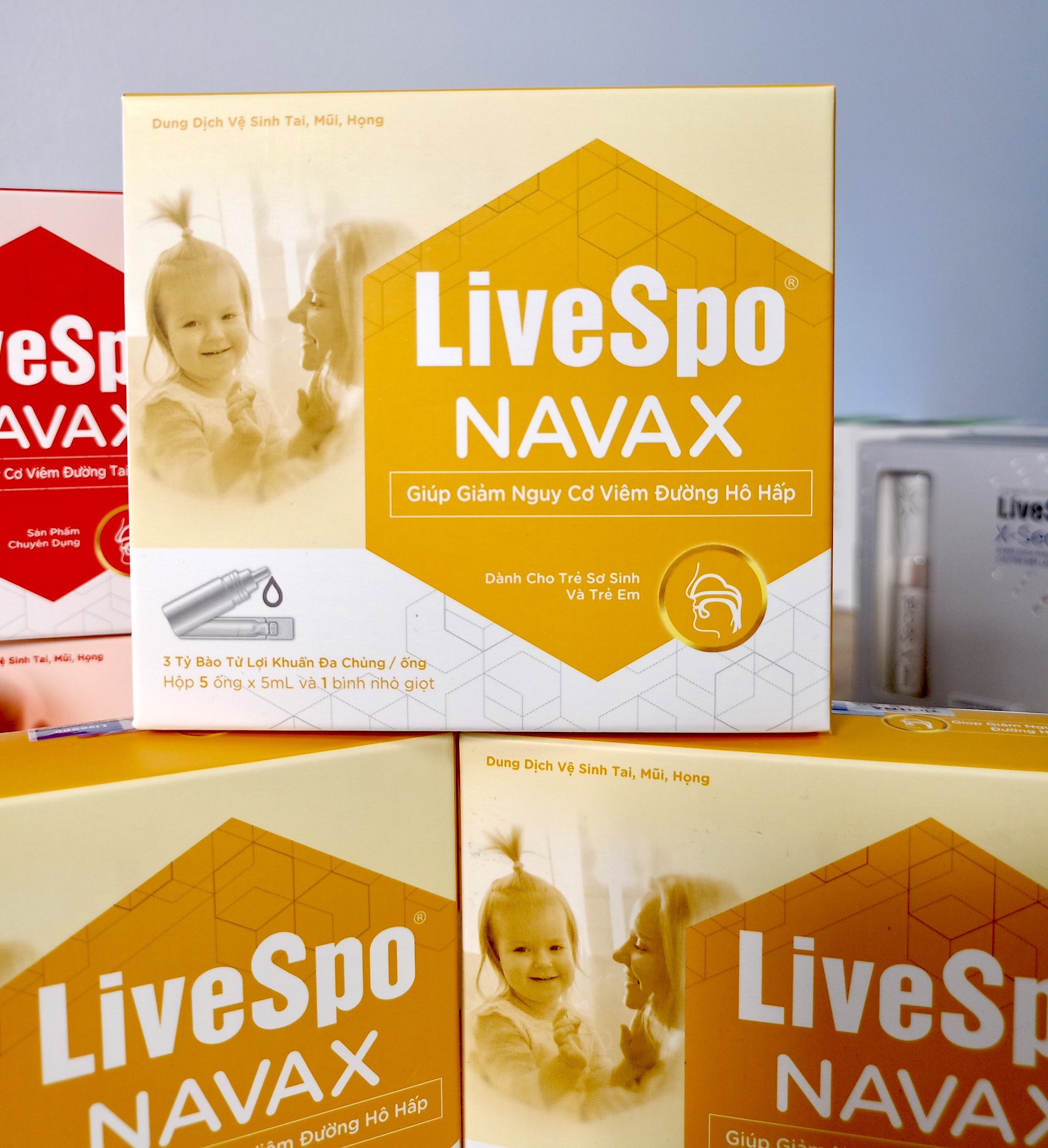 LiveSpo NAVAX KIDS - Nhỏ mũi cho trẻ nhỏ giảm nghẹt mũi - Hộp 5 ống x 5ml