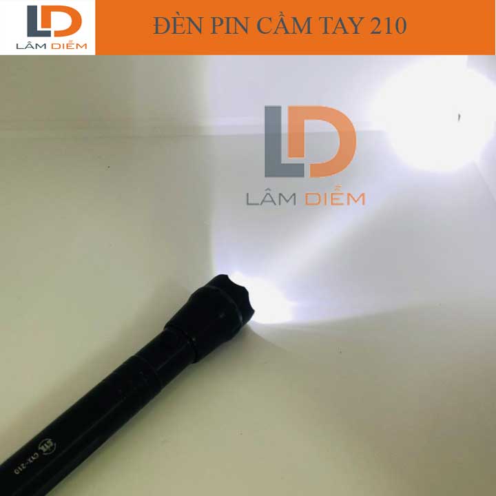 Đèn pin siêu sáng cầm tay sử dụng pin rời AA tâng kèm dây móc treo 210