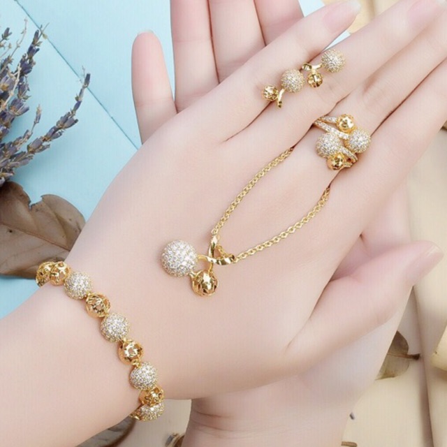 Bộ trang sức nữ hạt châu đồng non dát vàng 18k, sản phẩm tốt, chất lượng cao, cam kết như hình, độ bền cao