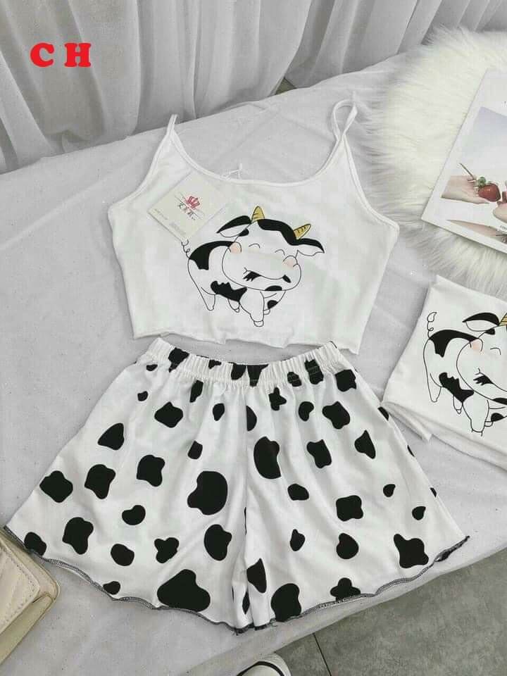 Bộ đồ nữ áo 2 dây và quần cộc hình bò sữa siêu xinh