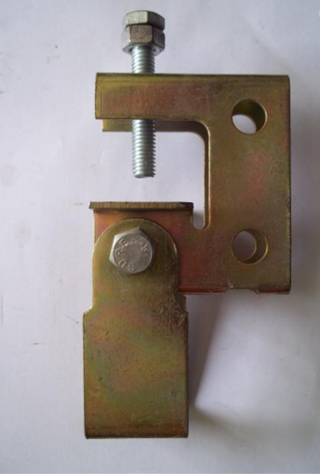Kẹp xà gồ chữ p màu vàng m8-m10-m12