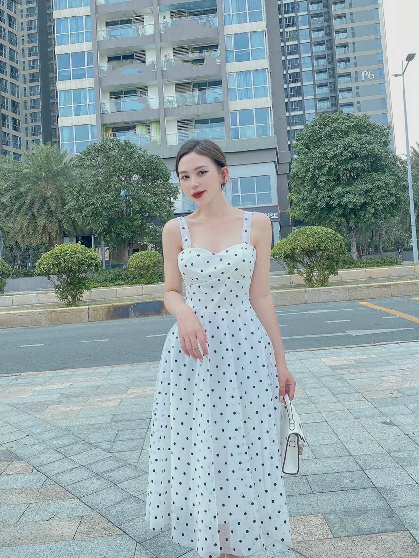 Đầm lưới hai dây chấm bi dáng xòe có mút ngực nữ tính thanh lịch, đầm midi xòe tiểu thư 2 dây có mút, đầm mặc đi chơi đi tiệc hai dây dáng xòe chấm bi đơn giản nhẹ nhàng dx