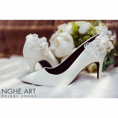 Giày cưới Nghé Art gót đính nơ màu trắng 328