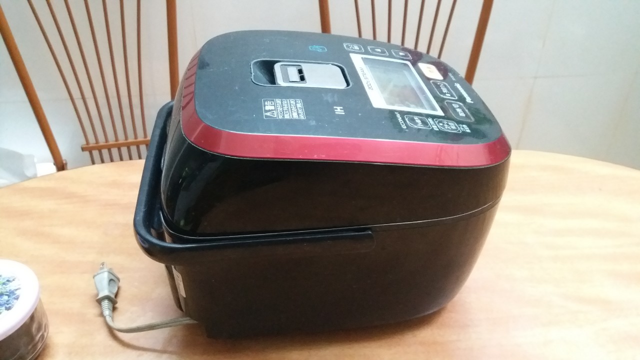 Nồi cơm điện cao tần bù ẩm steam cut 200độ Panasonic 1L