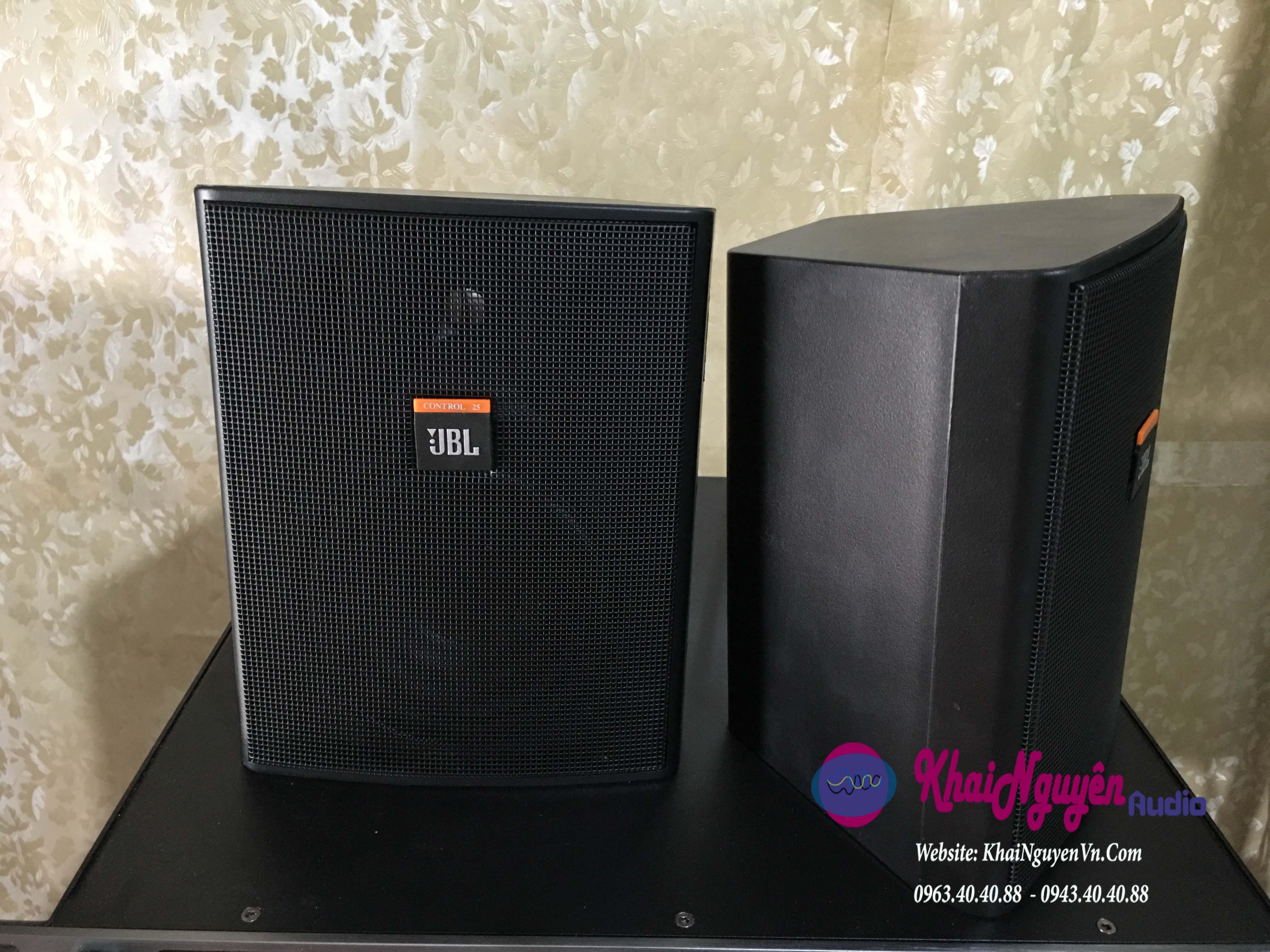 Loa JBL Control 25 - Dòng loa hỗ trợ lời, loa thông báo trong công sở
