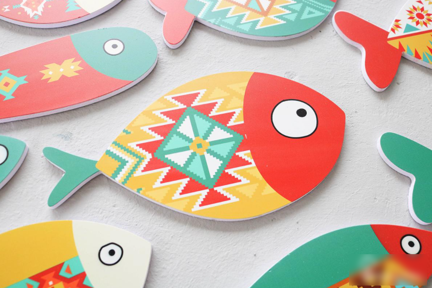 TRANH GỖ DÁN TƯỜNG ĐÀN CÁ SẮC MÀU D06