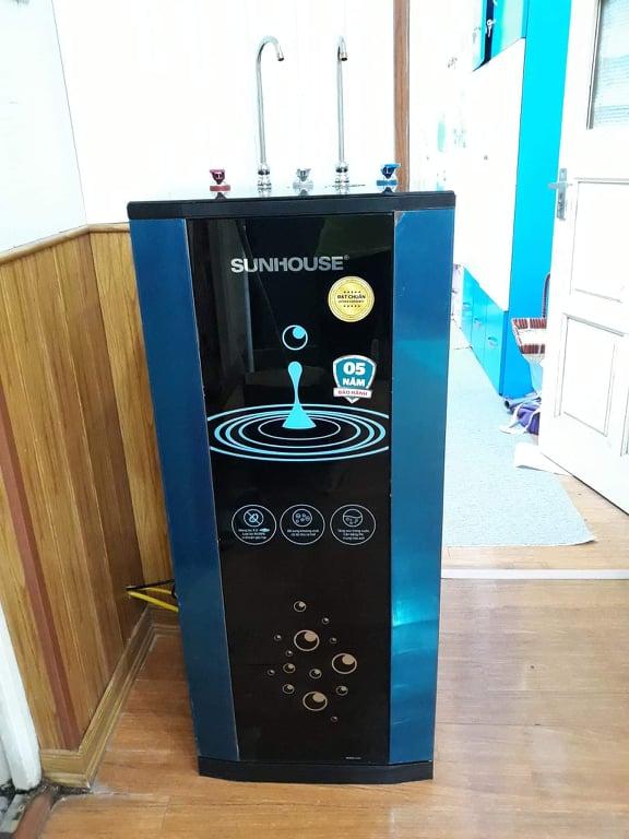 Máy lọc nước R.O nóng lạnh 10 lõi SUNHOUSE SHR76210CK