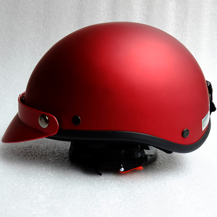 NÓN BẢO HIỂM NỮA ĐẦU MÀU ĐỎ ĐÔ KÈM LƯỠI TRAI CÙNG MÀUSƠN TRƠNAN TOÀNCAO CẤP-ĐẠT CHUẨN