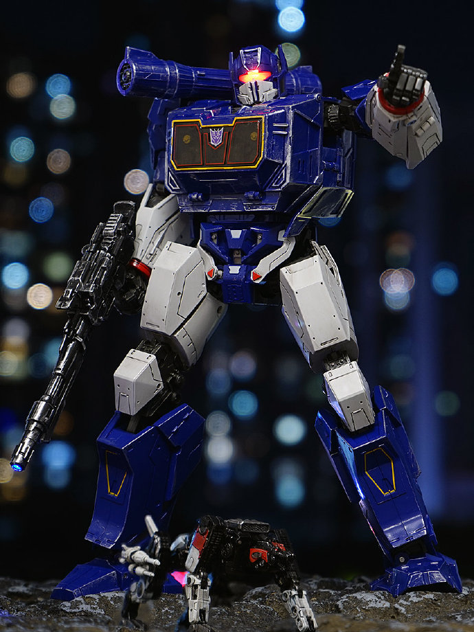 Mô hình sx-02 bmb transformers soundwave sx02 sonic trong phim bumblebee 2018