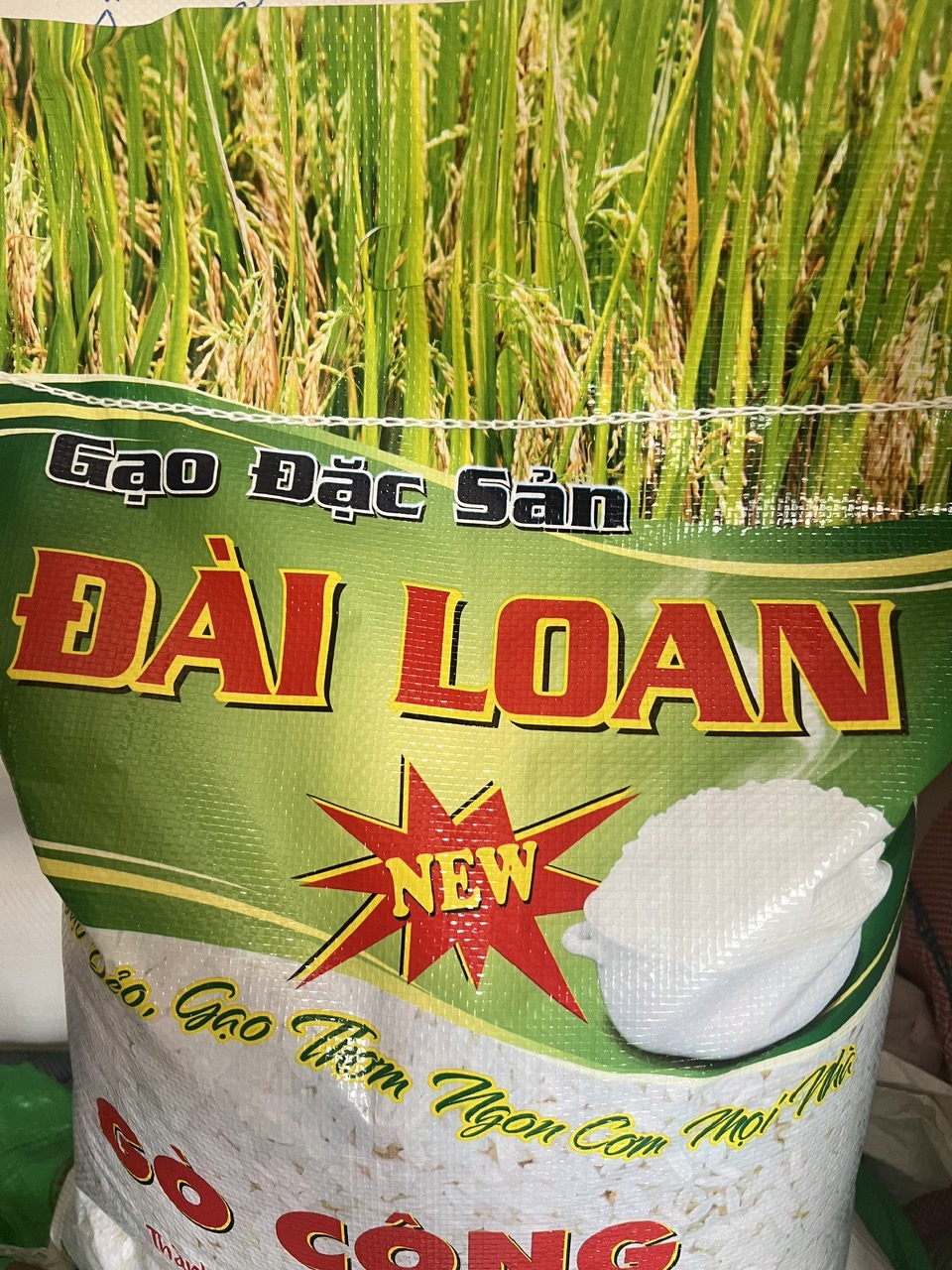 Gạo Đài Loan Gò Công Bao 10Kg-Dẻo Vừa Mềm Cơm Thơm Nhẹ