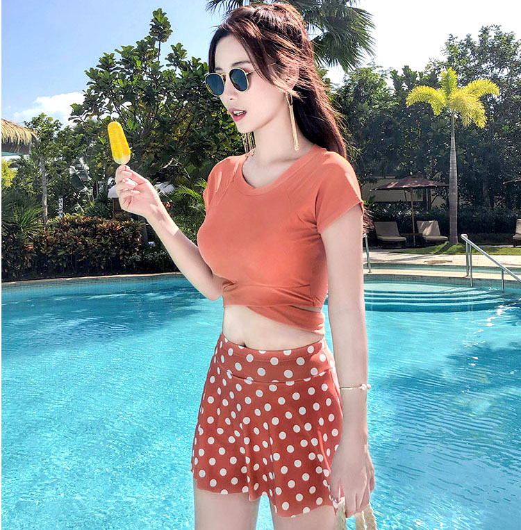 Bikini 2 Mảnh Áo Tắm Đồ Bơi nữ Dạng Quần Váy Thời Trang Đi Biển  Shopee  Việt Nam