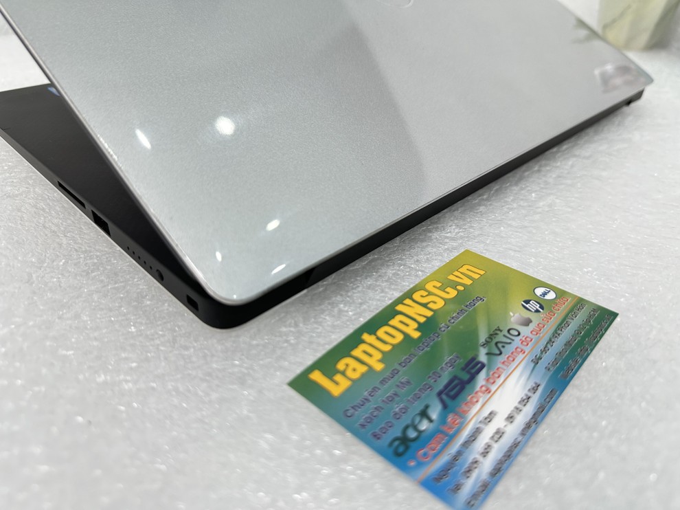 Dell precision 5530 i7 8850h vga p1000 màn hình 15.6-inch fhd