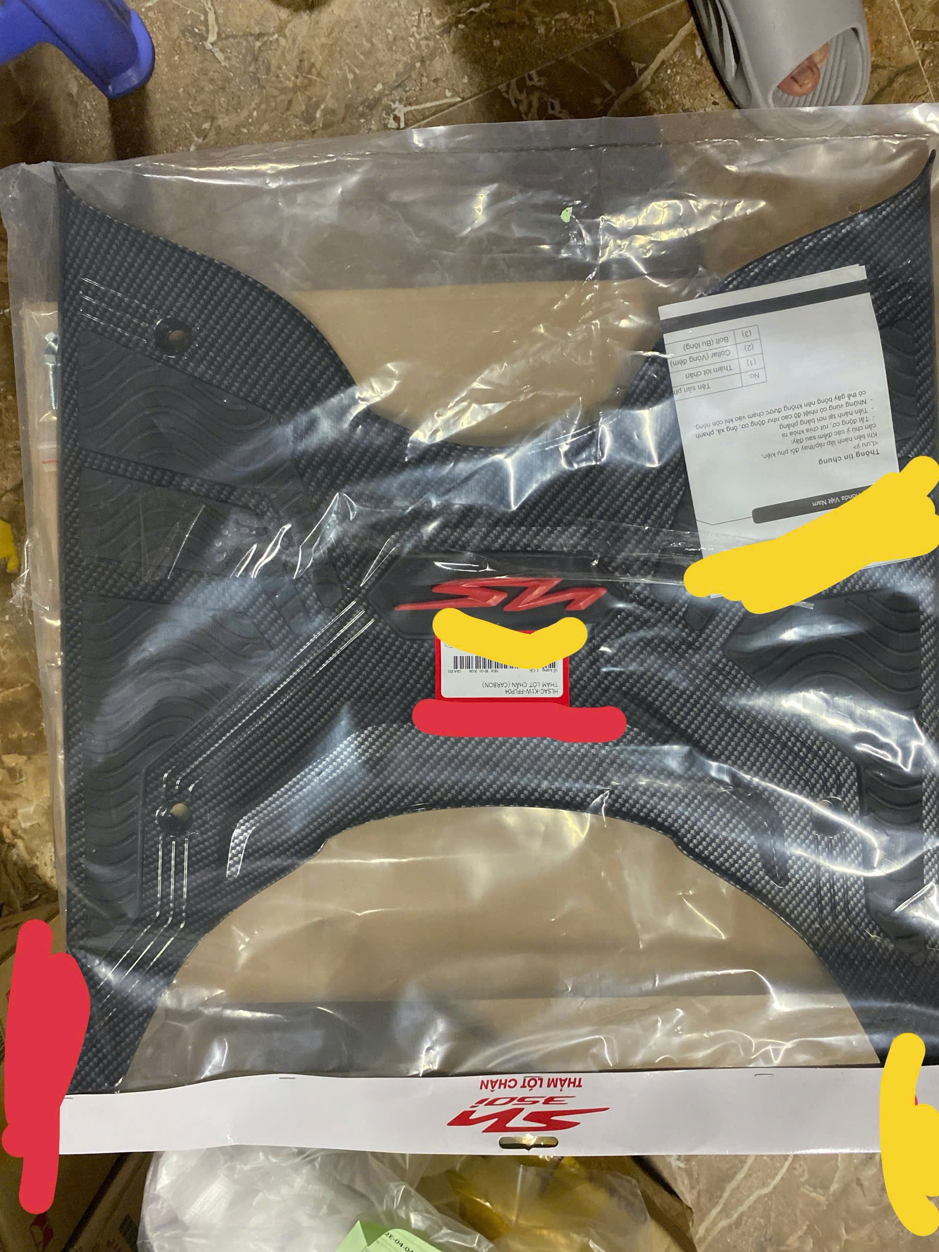K1W Genuine Sh 350 Foot Mat (Carbon)