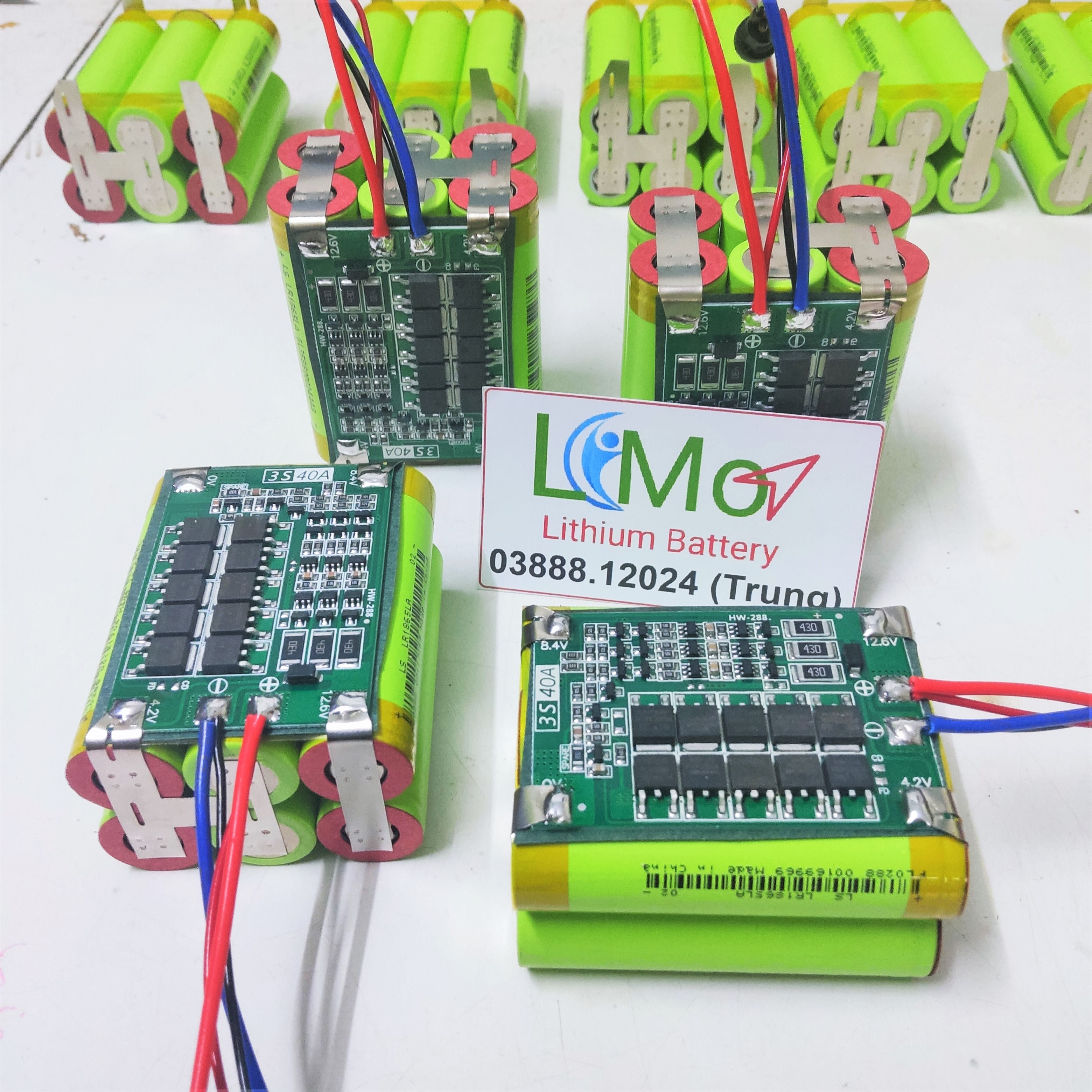 Khối pin 3s 12,6v - 5ah xả 40a đóng sẵn. mua kèm sạc nhanh pin lithium 3s 12,6v 2a. bình pin lithium 12v - limo