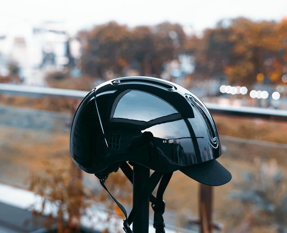 ( Tặng lưỡi trai che nắng) Nón thể thao POC FALCON F05 màu đen bóng mới nhất 2022 + túi đựng nón