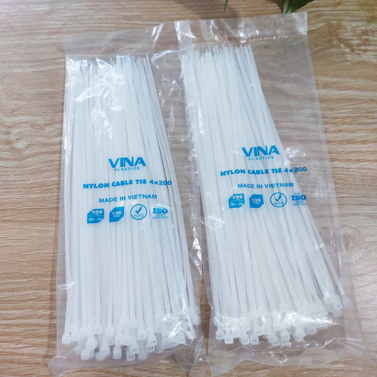 Dây rút nhựa siêu bền 4x200 , 4 cm x 20 cm