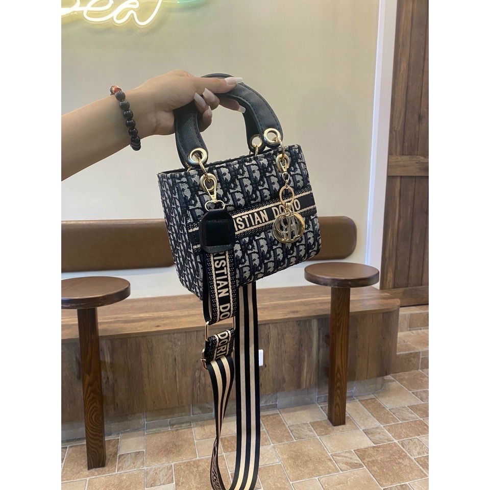 Túi vuông túi thổ cẩm Di-0R size 18