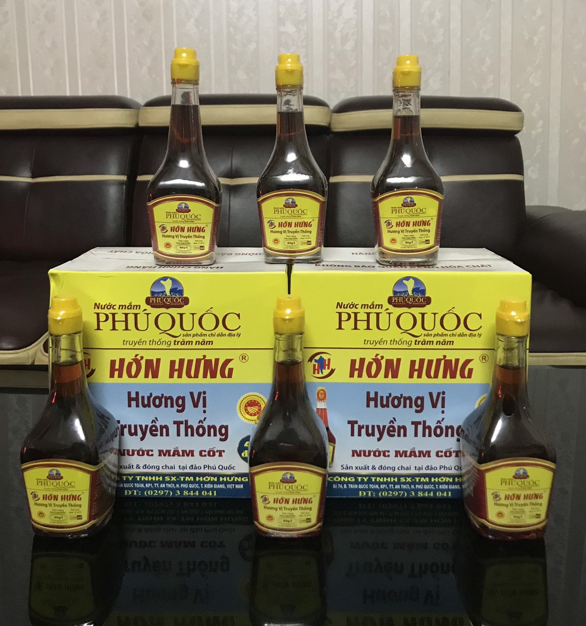 1 Thùng 6Chai* 200ml Nước mắm phú quốc- Nước mắm nguyên chất-theo phương pháp truyền thống -nước mắm không tạp chất