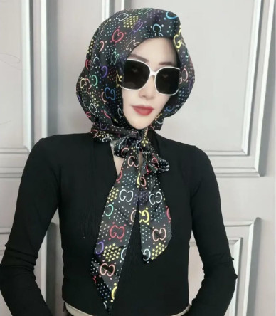 Khăn trùm đầu chống nắng vải lụa satin - Khăn choàng đa năng phong cách trẻ trung cho nữ - 2