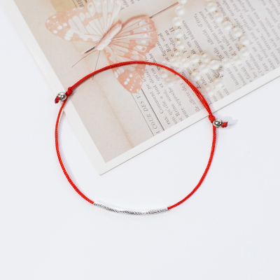 Vòng tay ebi chỉ đỏ may mắn phối charm