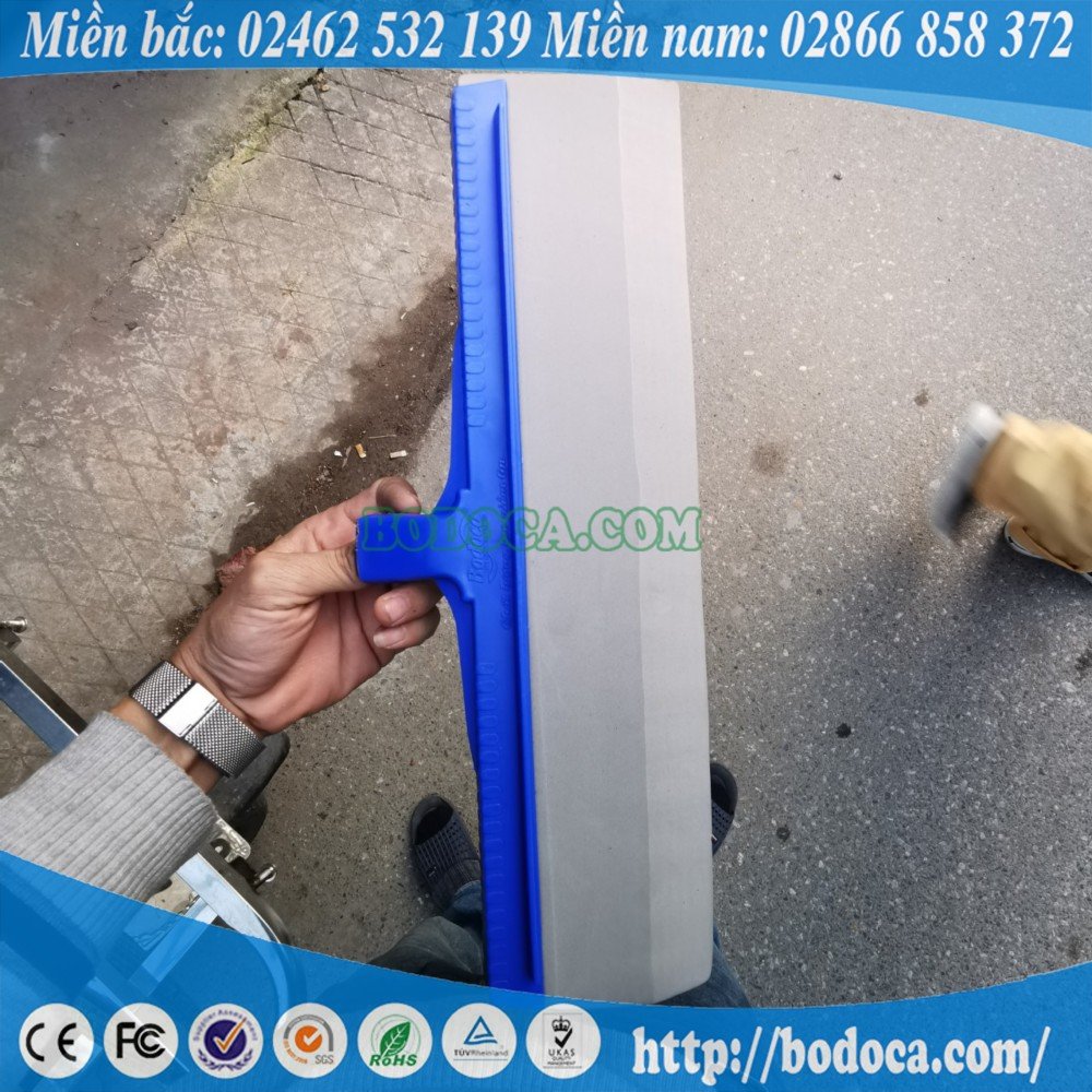 HCMGạt sàn nước Eva xám