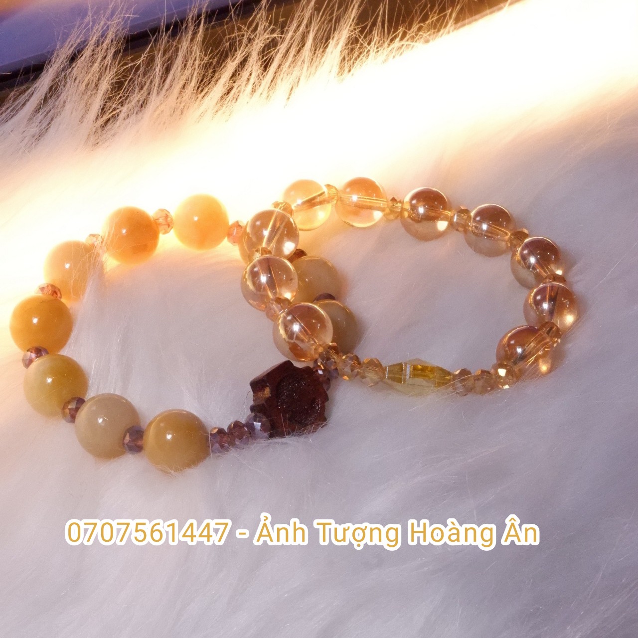 Lắc vòng tay chuỗi hạt mân côi đá cao cấp