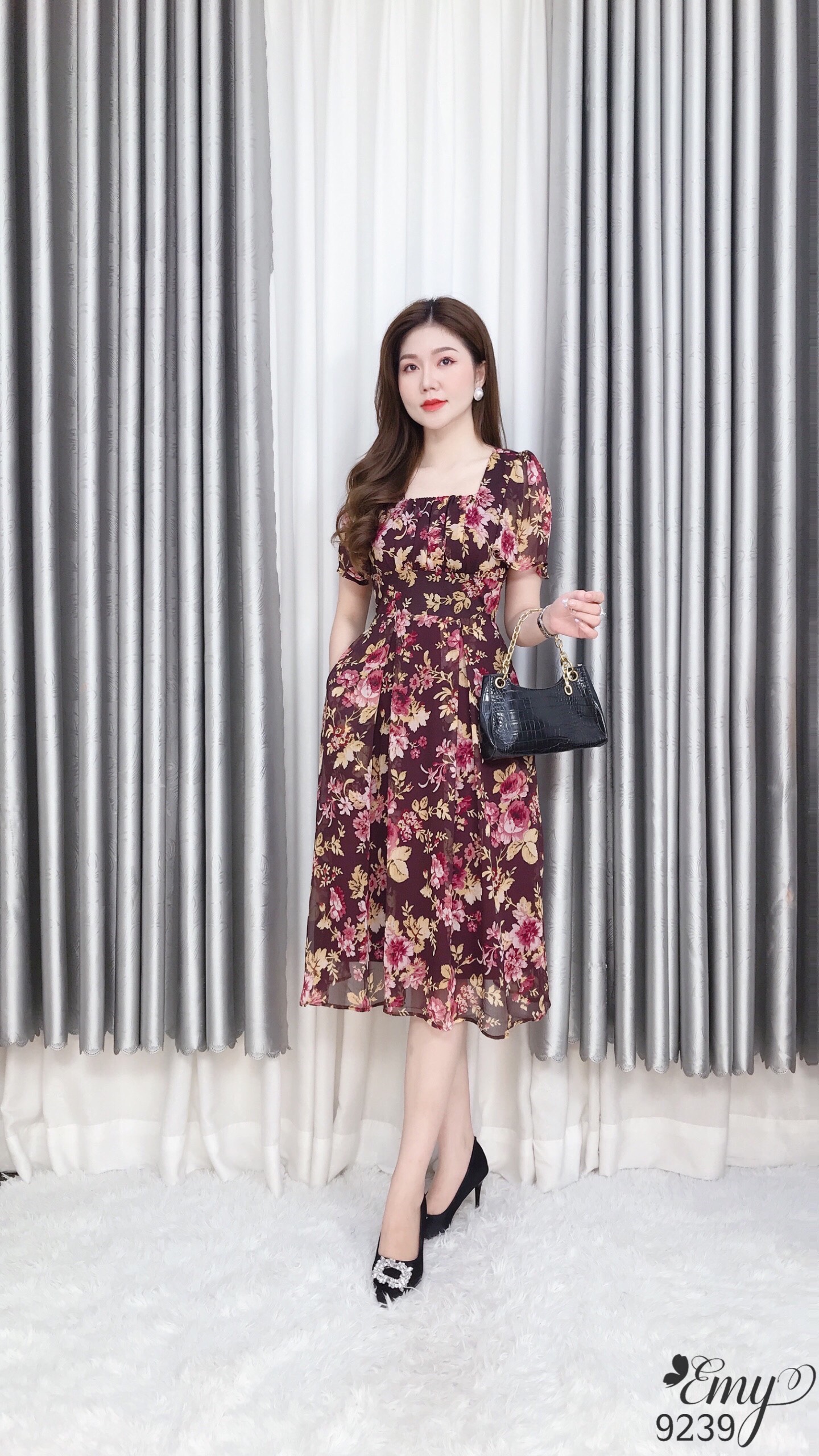 Đầm emy em9239 xoè cổ vuông đỏ rượu