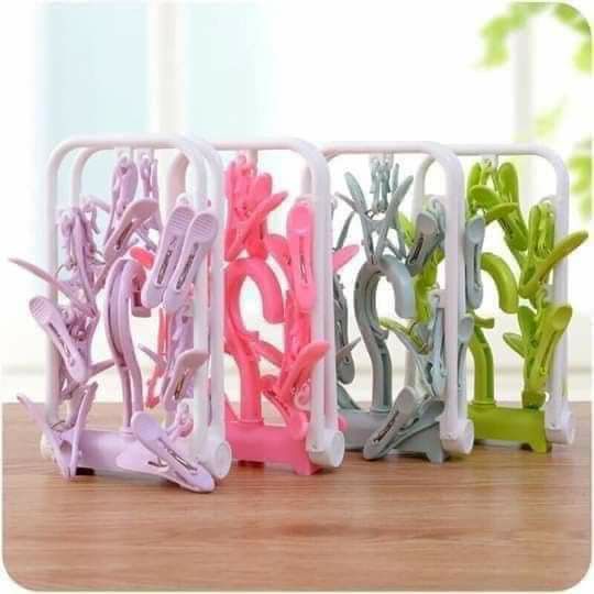 Móc phơi đồ kèm kẹp vuống gấp gọn tiện lợi, mang đi dễ dàng