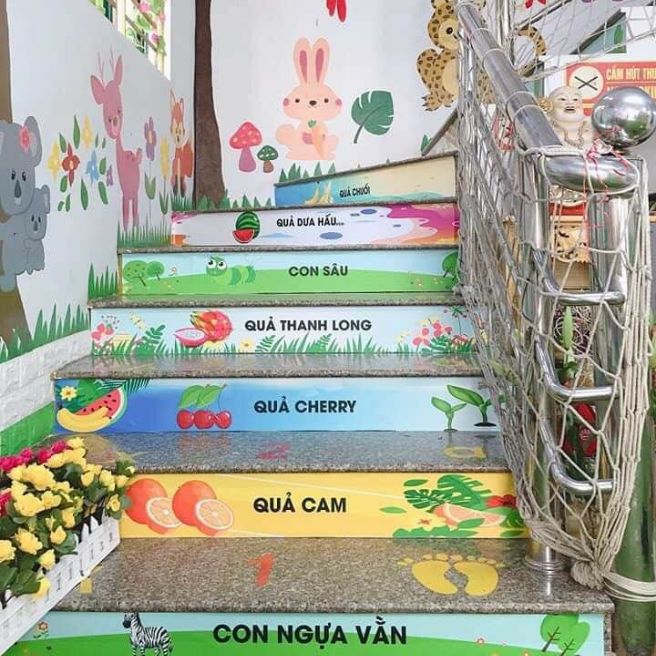 Decal dán cầu thang