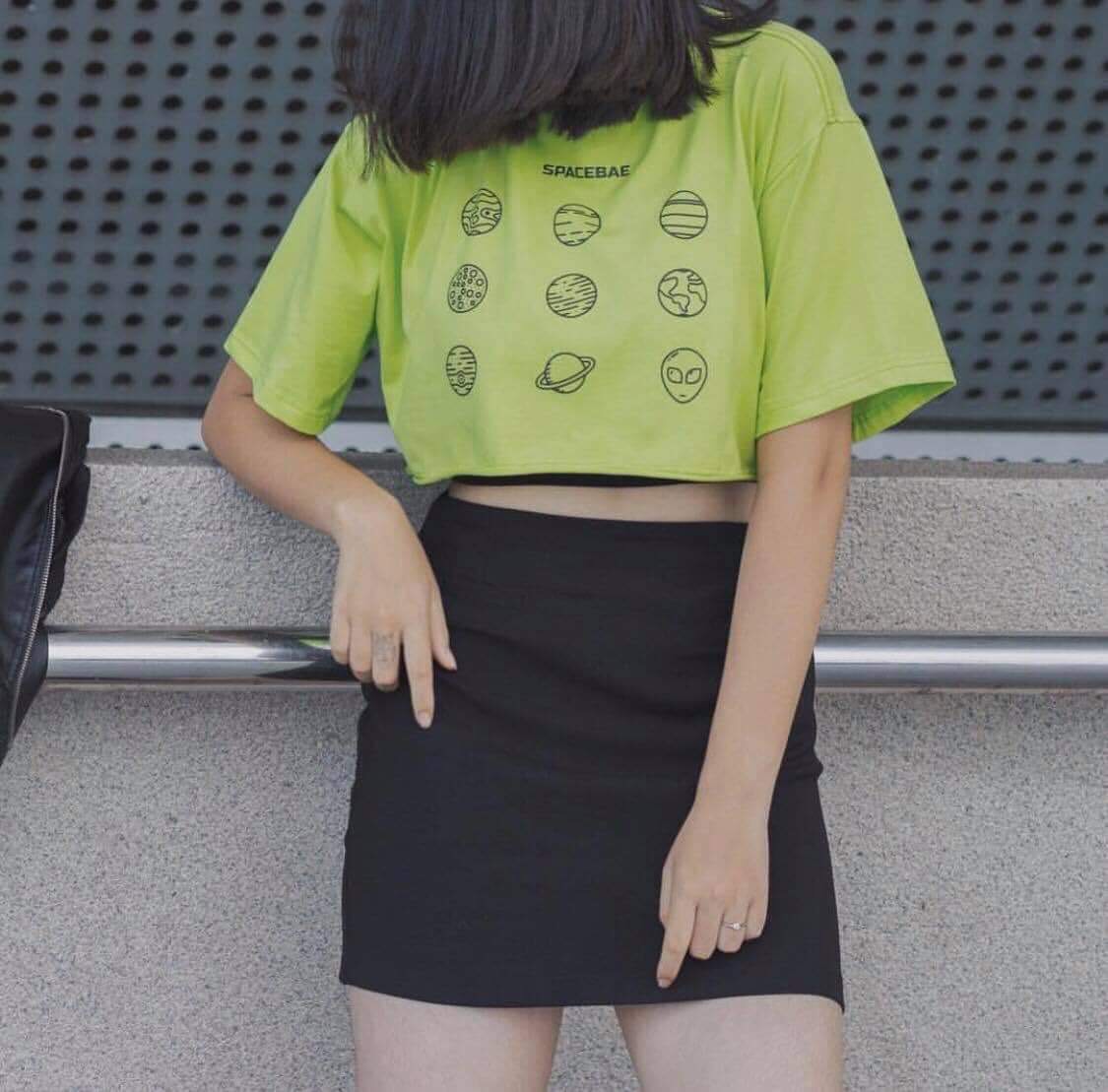 Áo croptop màu xanh lè - ahihi