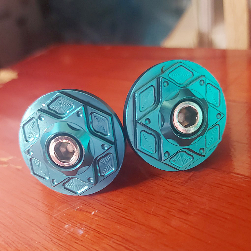 Gù tay lái titan GR5 gắn tay lái xe máy